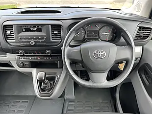 Used 2021 Toyota Proace Verso Medium Platinum Grey Met - Interior and Exterior details 11
