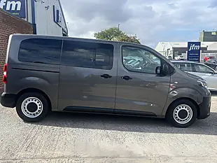 Used 2021 Toyota Proace Verso Medium Platinum Grey Met - Interior and Exterior details 6