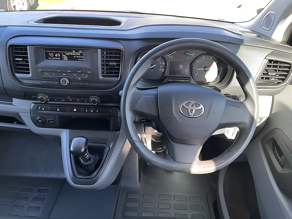 Used 2021 Toyota Proace Verso Medium Platinum Grey Metallic - Interior and Exterior details 13