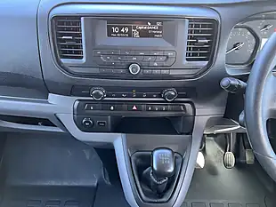 Used 2021 Toyota Proace Verso Medium Platinum Grey Metallic - Interior and Exterior details 15