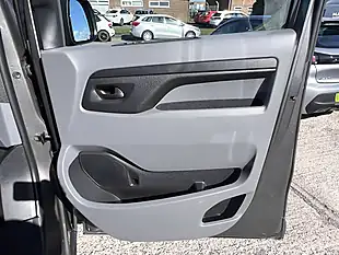 Used 2021 Toyota Proace Verso Medium Platinum Grey Metallic - Interior and Exterior details 19