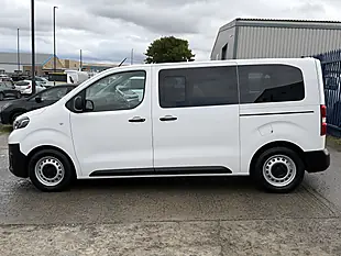 Used 2021 Toyota Proace Verso Medium White - Interior and Exterior details 10