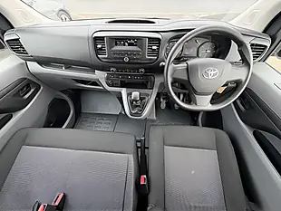 Used 2021 Toyota Proace Verso Medium White - Interior and Exterior details 2