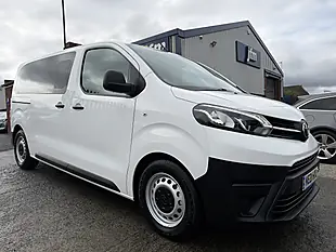 Used 2021 Toyota Proace Verso Medium White - Interior and Exterior details 20