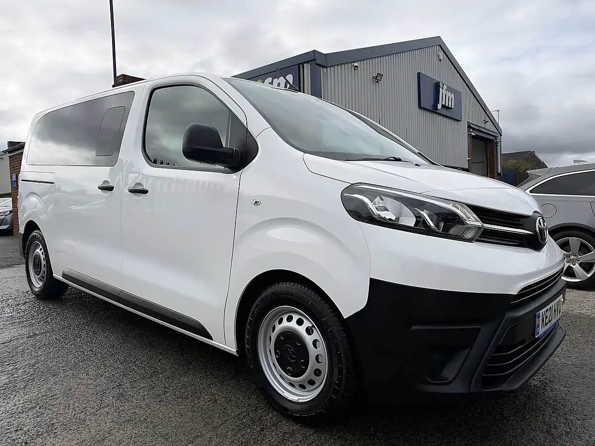 Used 2021 Toyota Proace Verso Medium White - Interior and Exterior details 20