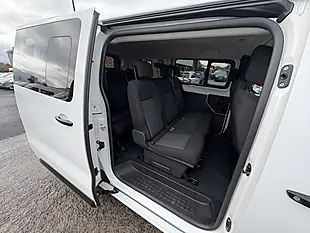 Used 2021 Toyota Proace Verso Medium White - Interior and Exterior details 4