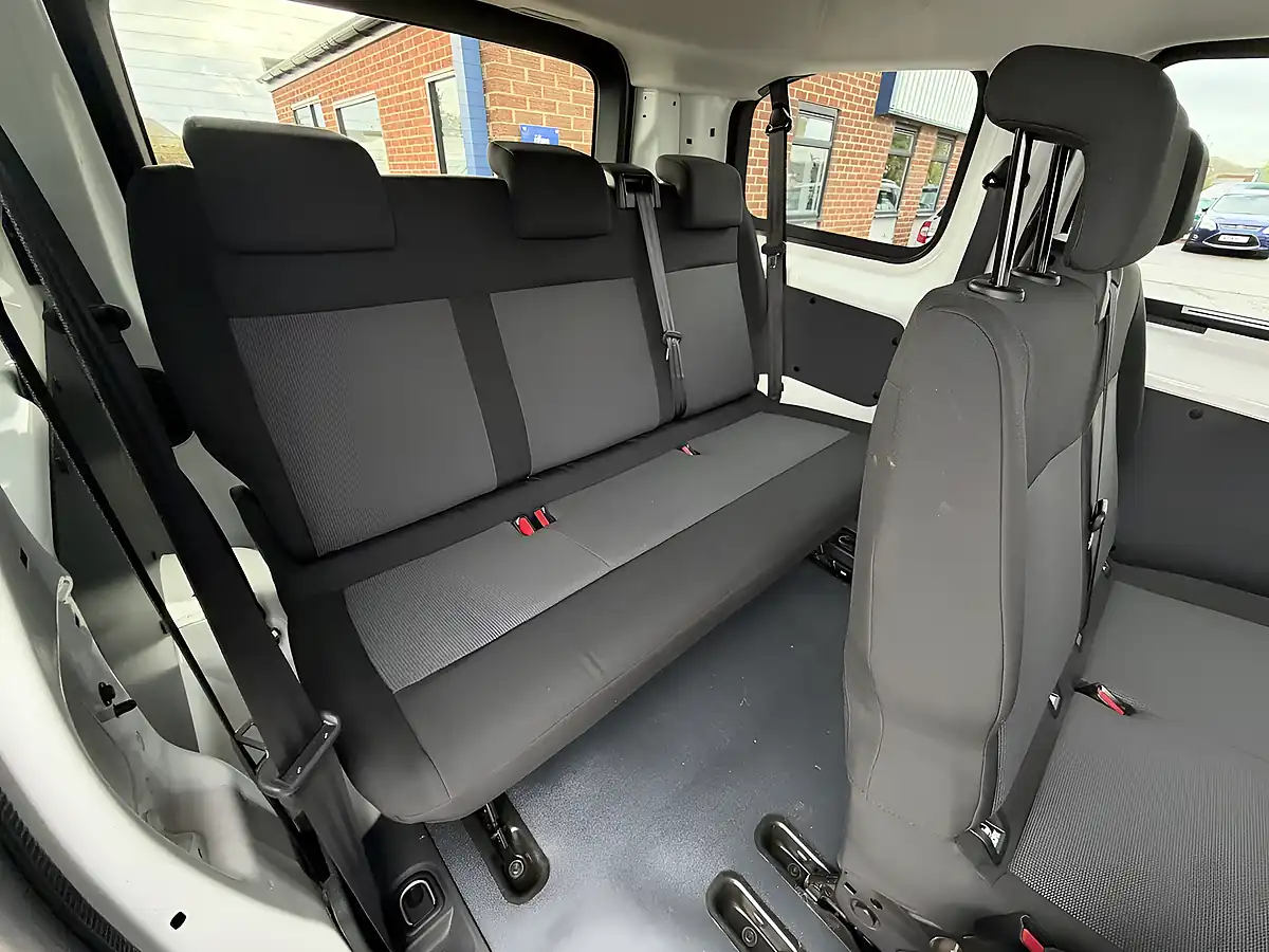 Used 2021 Toyota Proace Verso Medium White - Interior and Exterior details 5