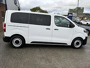 Used 2021 Toyota Proace Verso Medium White - Interior and Exterior details 6
