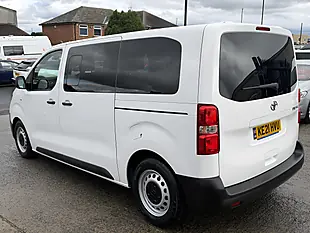 Used 2021 Toyota Proace Verso Medium White - Interior and Exterior details 9