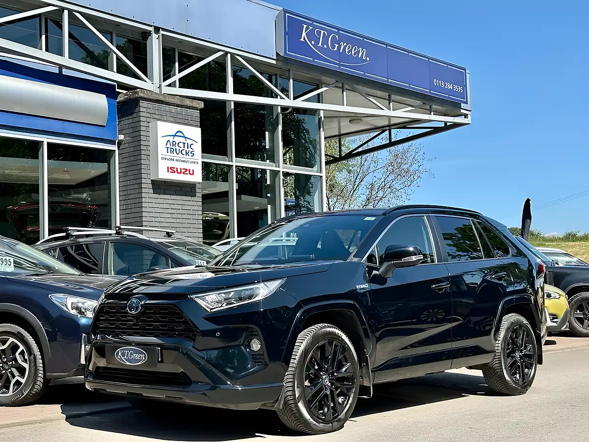 Used 2021 Toyota Rav4 Black Edition Black - Front View