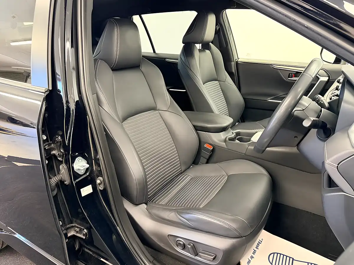 Used 2021 Toyota RAV4 Black Edition Black - Interior and Exterior details 3