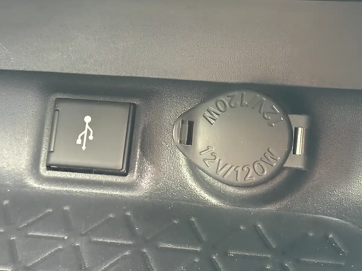 Used 2021 Toyota Rav4 Design Green - Interior and Exterior details 14