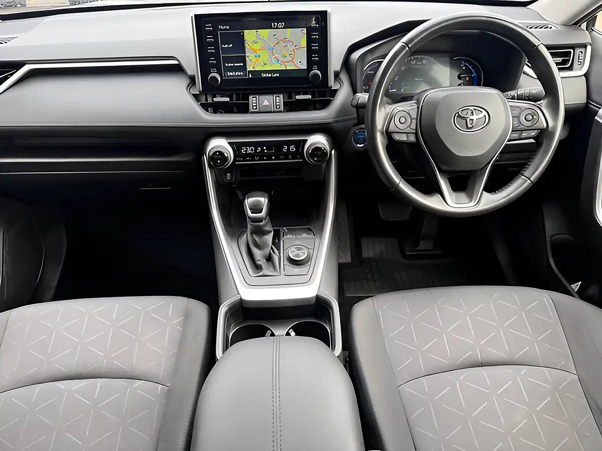 Used 2021 Toyota Rav4 Design Green - Interior and Exterior details 3