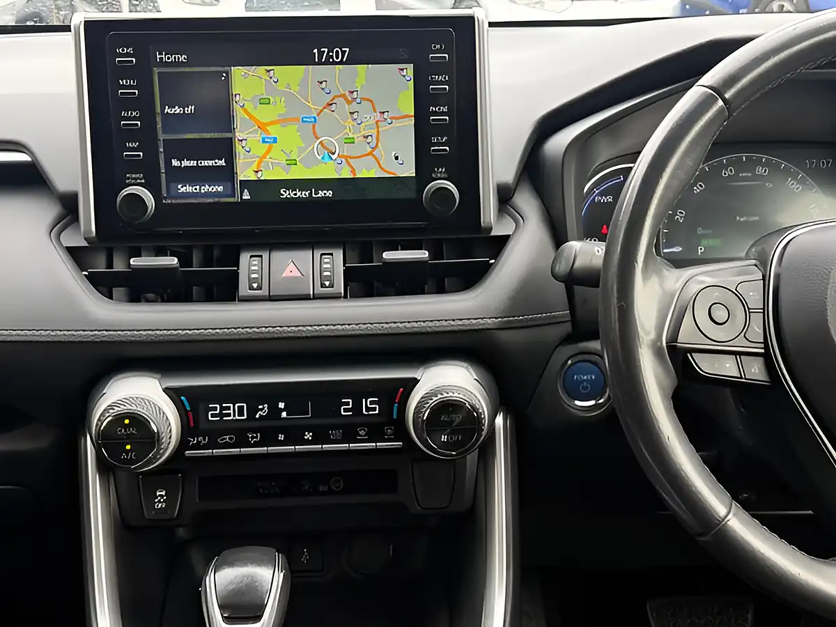 Used 2021 Toyota Rav4 Design Green - Interior and Exterior details 9