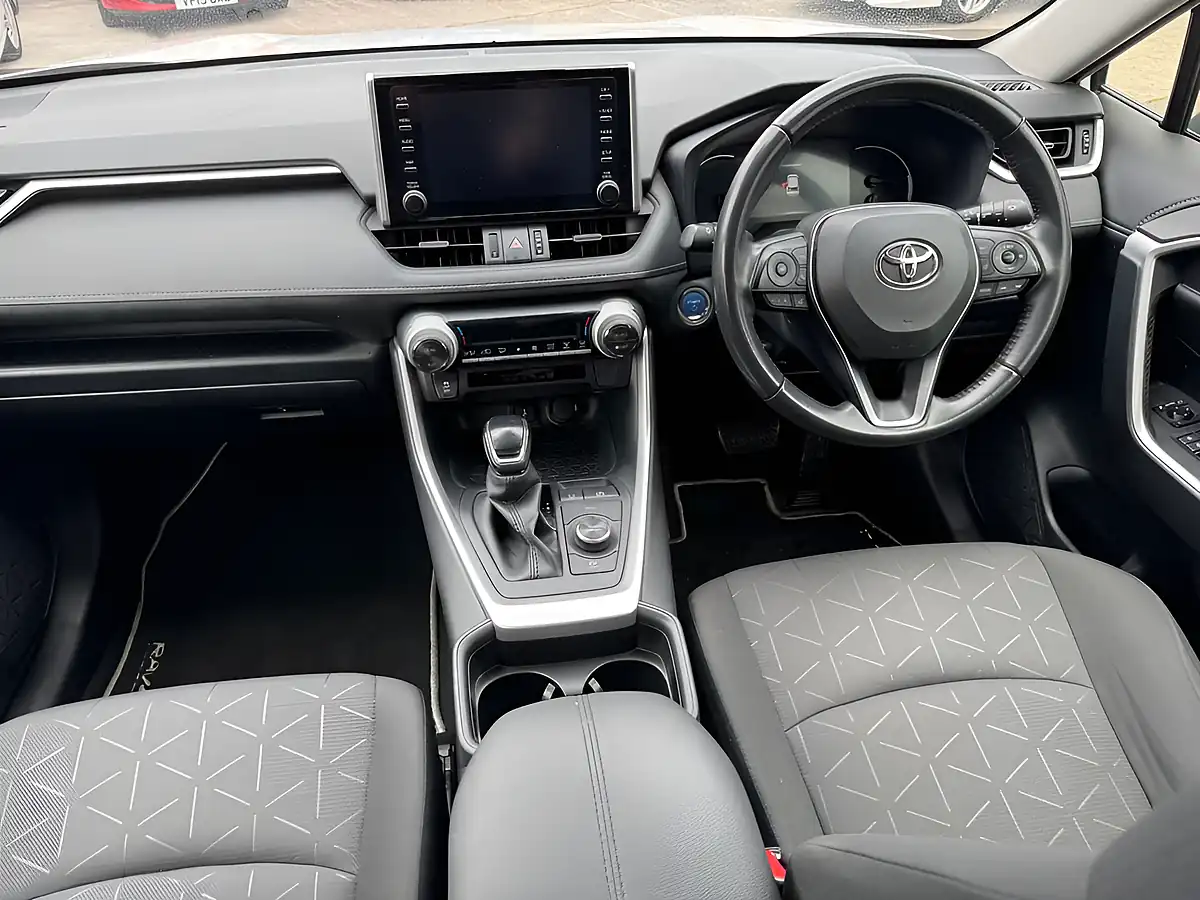 Used 2021 Toyota Rav4 Design Pure White - Interior and Exterior details 14