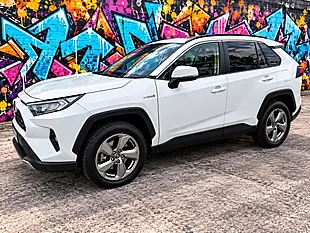 Used 2021 Toyota Rav4 Design Pure White - Interior and Exterior details 2