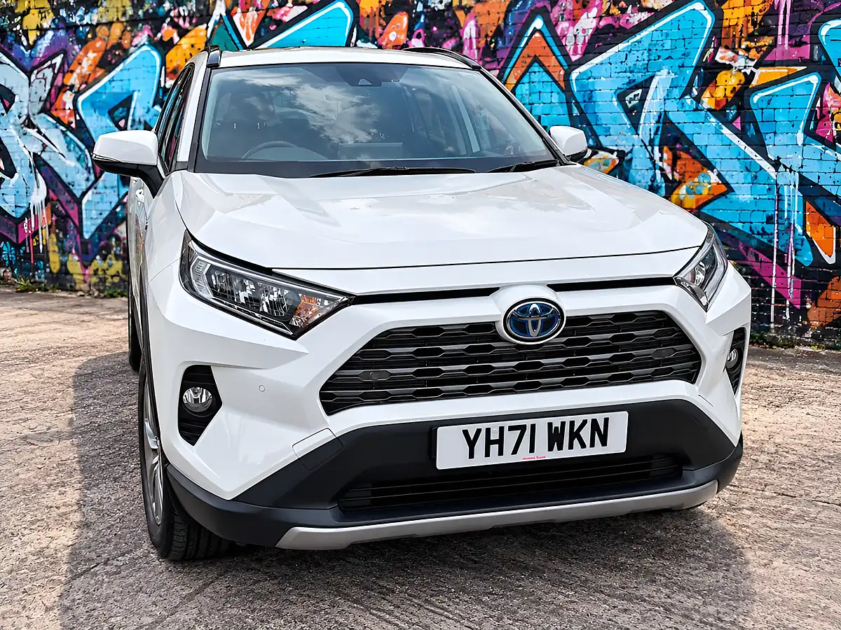 Used 2021 Toyota Rav4 Design Pure White - Interior and Exterior details 4