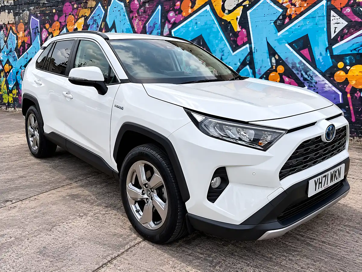 Used 2021 Toyota Rav4 Design Pure White - Interior and Exterior details 6