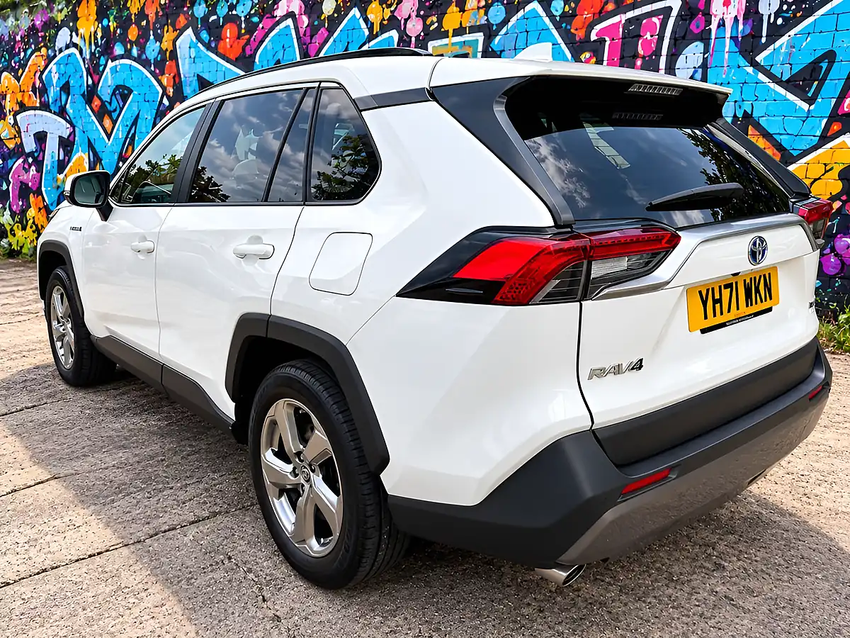 Used 2021 Toyota Rav4 Design Pure White - Interior and Exterior details 8