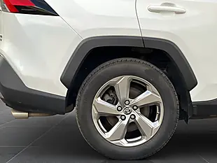 Used 2021 Toyota Rav4 Design White - Interior and Exterior details 13
