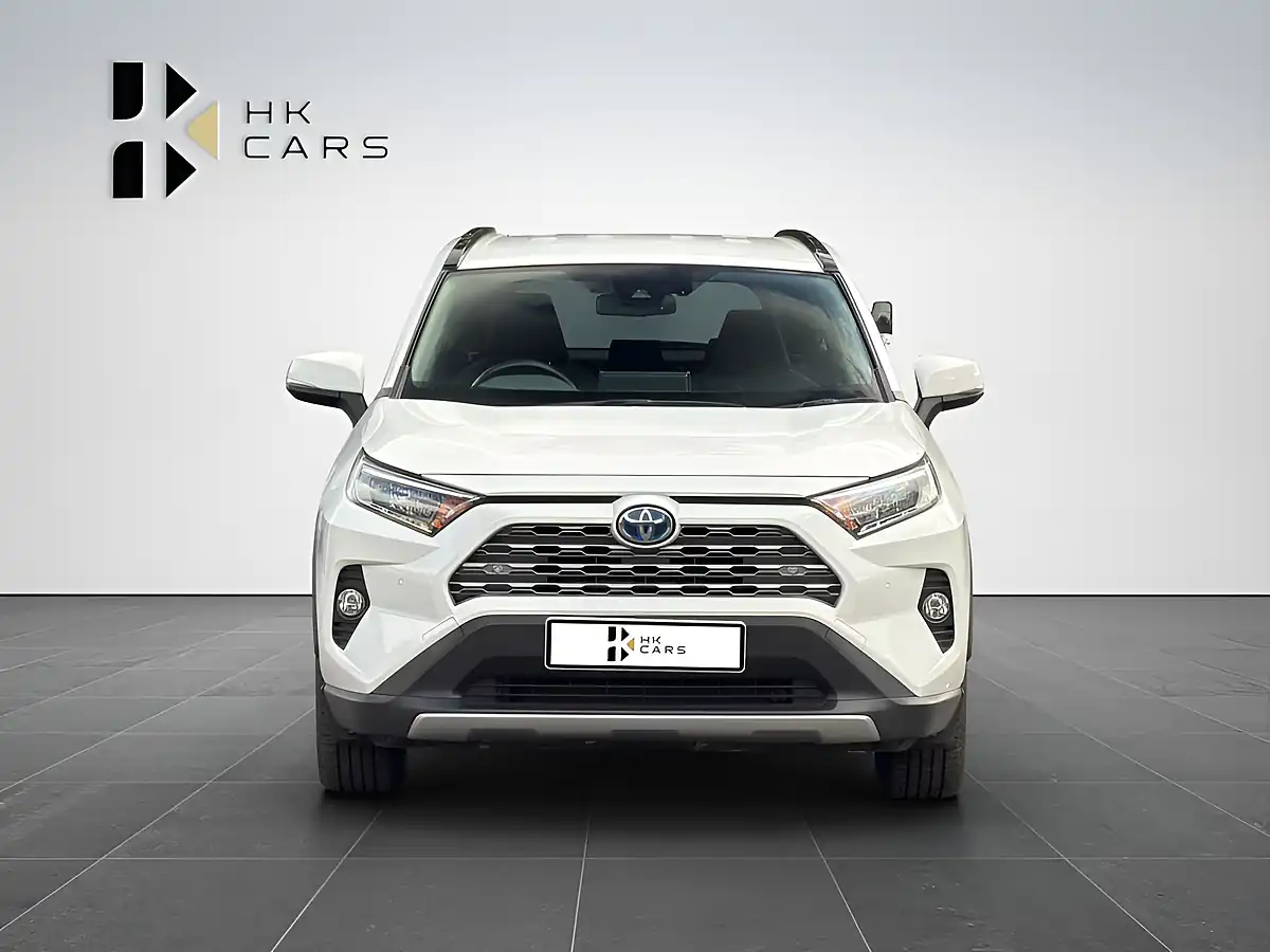 Used 2021 Toyota Rav4 Design White - Interior and Exterior details 2