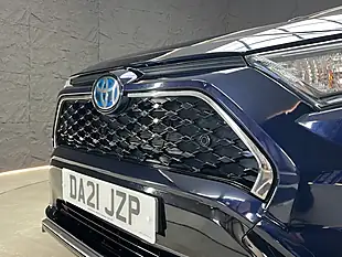 Used 2021 Toyota RAV4 Dynamic Obsidian Blue - Interior and Exterior details 10