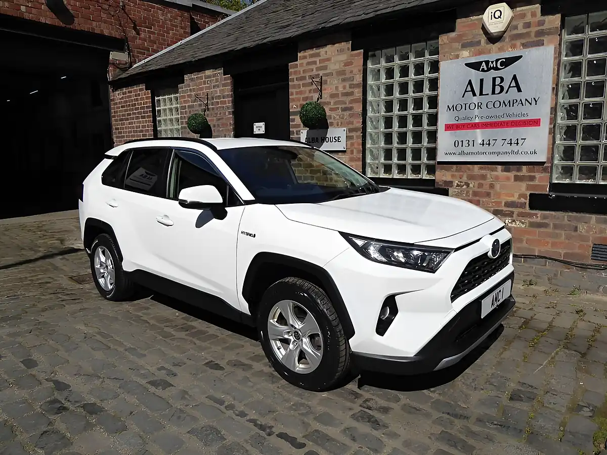 Used 2021 Toyota RAV4 Icon Alpine White - Front View