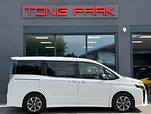 Used 2021 Toyota Voxy Zs Kirameki Ii White - Interior and Exterior details 7
