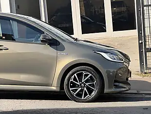 Used 2021 Toyota Yaris Design Bronze - Interior and Exterior details 15