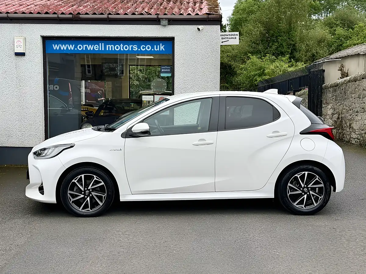 Used 2021 Toyota Yaris Design White - Interior and Exterior details 16