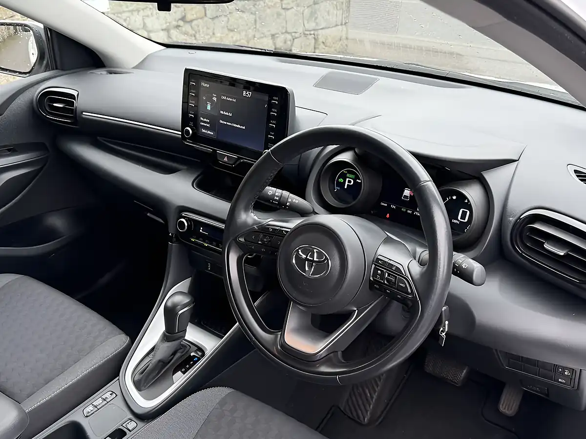 Used 2021 Toyota Yaris Design White - Interior and Exterior details 6