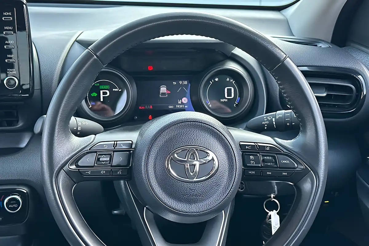 Used 2021 Toyota Yaris Design White - Interior and Exterior details 13