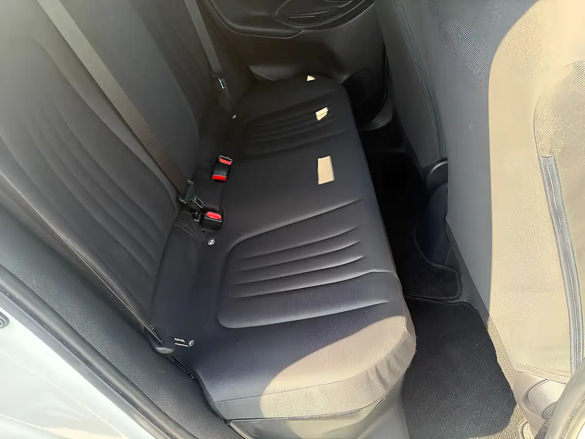 Used 2021 Toyota Yaris Design White - Interior and Exterior details 13