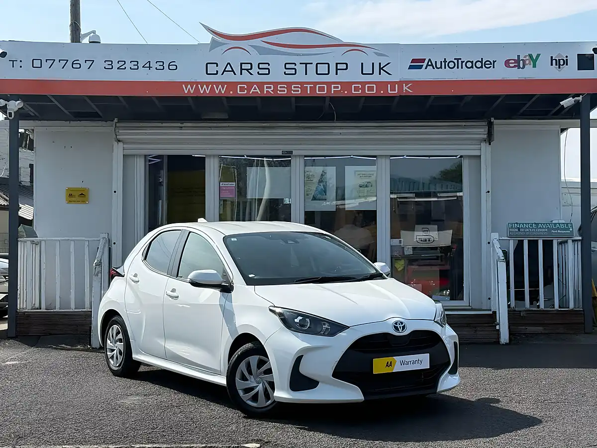 Used 2021 Toyota Yaris Design White - Interior and Exterior details 5