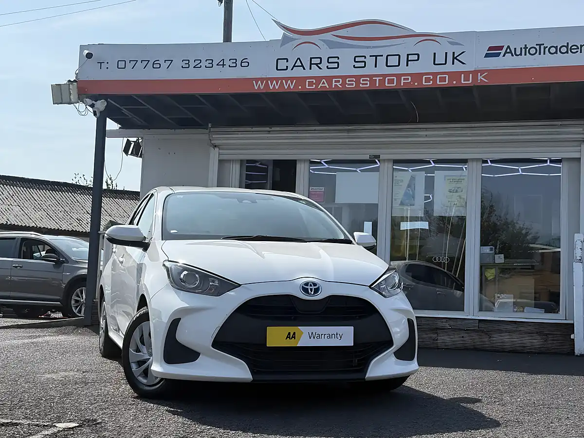 Used 2021 Toyota Yaris Design White - Interior and Exterior details 6