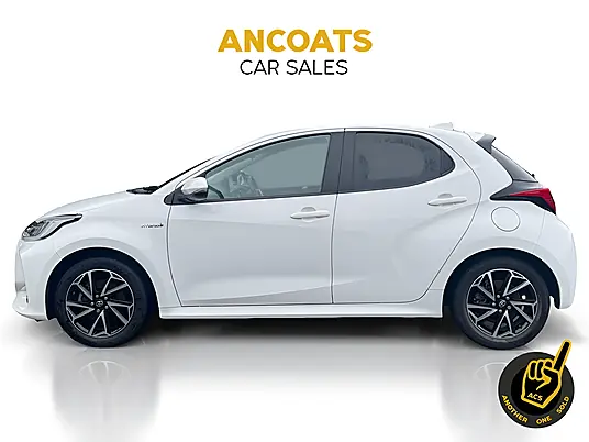 2021 Toyota Yaris Design 1.5 VVT-h