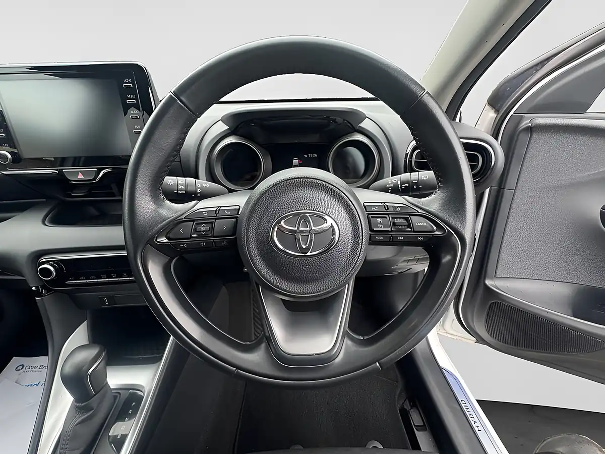 Used 2021 Toyota Yaris Design White - Interior and Exterior details 8