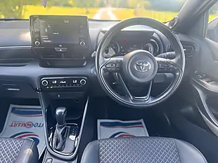 Used 2021 Toyota Yaris Dynamic Blue - Interior and Exterior details 14