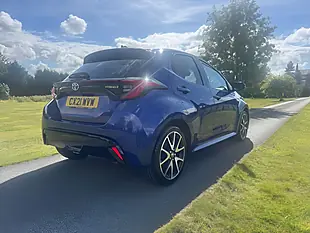 Used 2021 Toyota Yaris Dynamic Blue - Interior and Exterior details 3