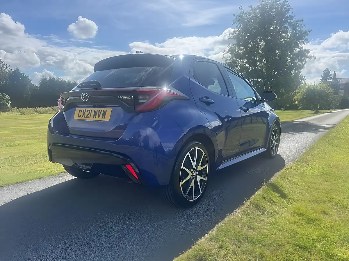 Used 2021 Toyota Yaris Dynamic Blue - Interior and Exterior details 3