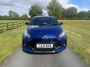 Used 2021 Toyota Yaris Dynamic Blue - Interior and Exterior details 8