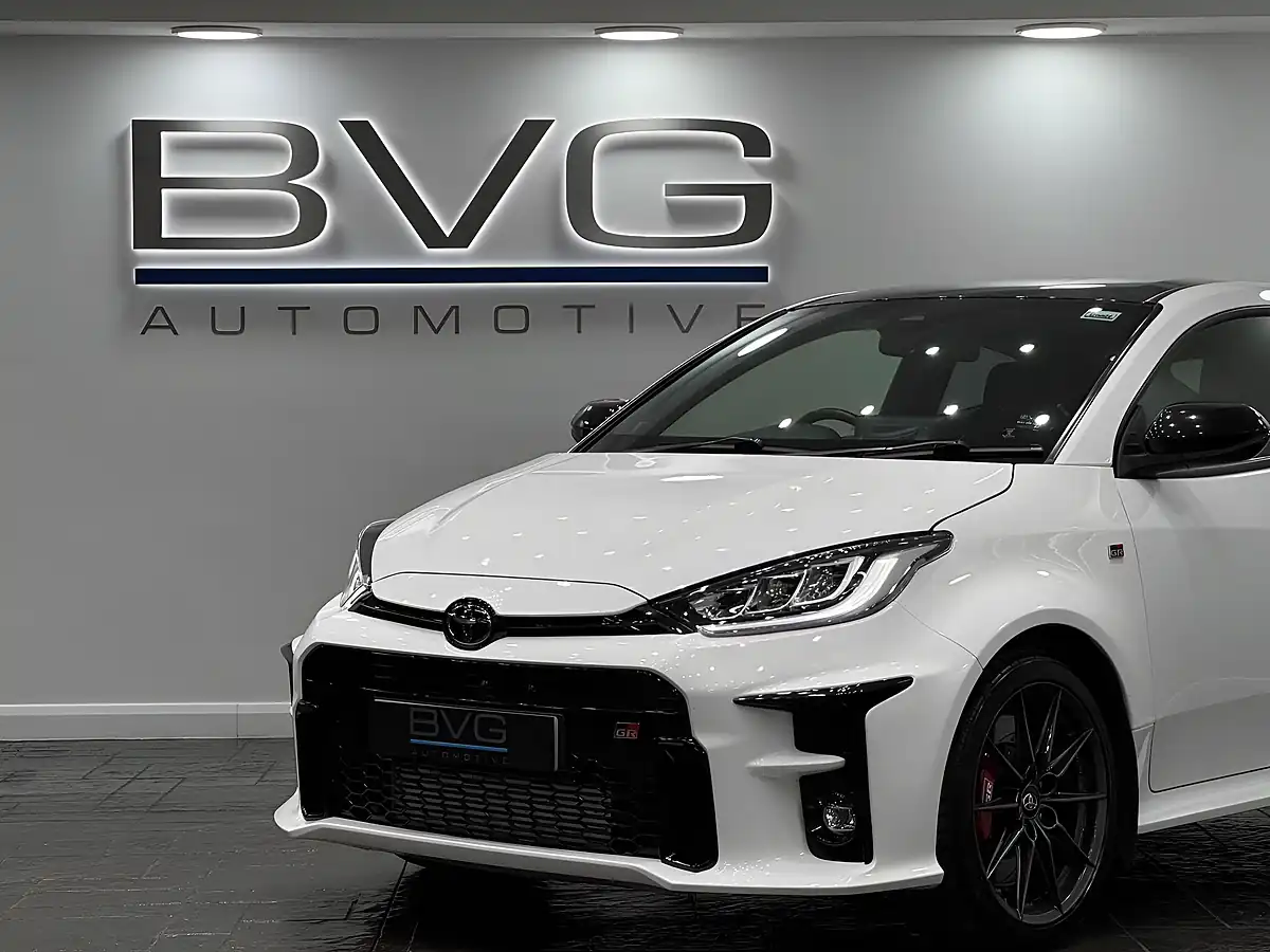 Used 2021 Toyota Yaris Gr Circuit AWD White - Interior and Exterior details 10