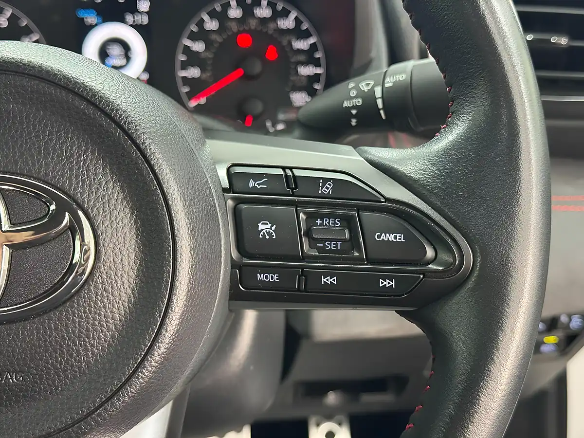 Used 2021 Toyota Yaris Gr Circuit AWD White - Interior and Exterior details 16