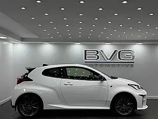 Used 2021 Toyota Yaris Gr Circuit AWD White - Interior and Exterior details 7