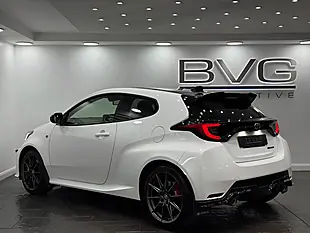 Used 2021 Toyota Yaris Gr Circuit AWD White - Interior and Exterior details 9
