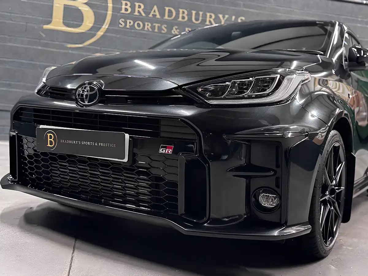 Used 2021 Toyota Yaris Gr Circuit Black - Interior and Exterior details 14