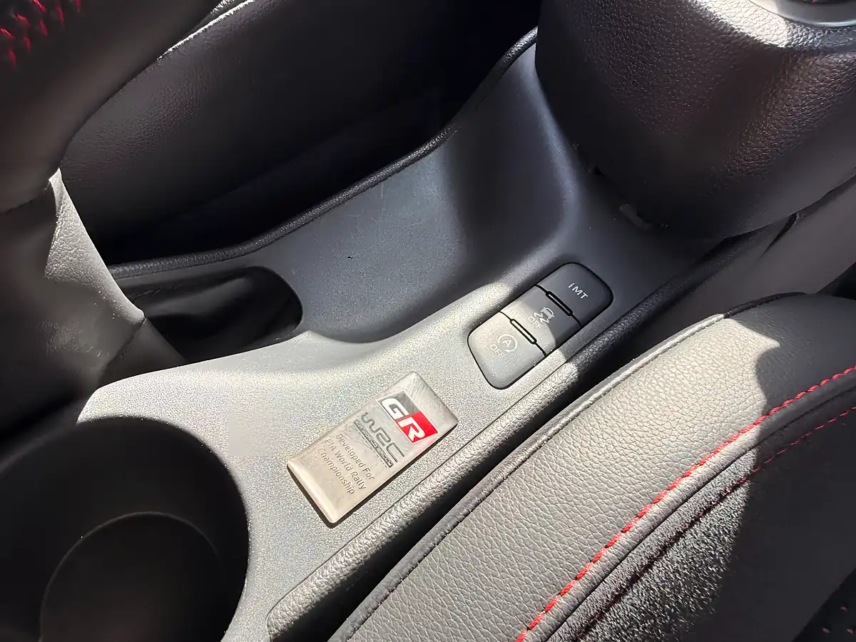 Used 2021 Toyota Yaris Gr Circuit Olive Matte Green - Interior and Exterior details 17