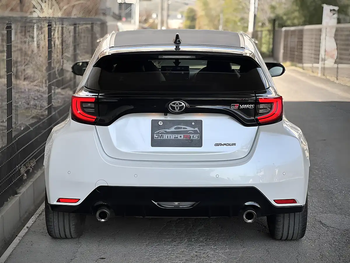 Used 2021 Toyota Yaris Gr Rz High Performance White - Interior and Exterior details 14