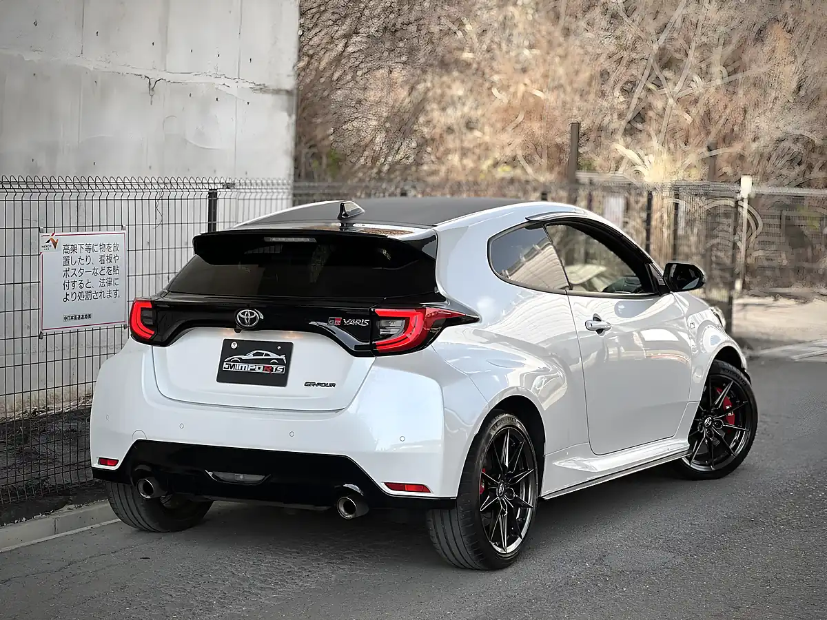 Used 2021 Toyota Yaris Gr Rz High Performance White - Interior and Exterior details 7