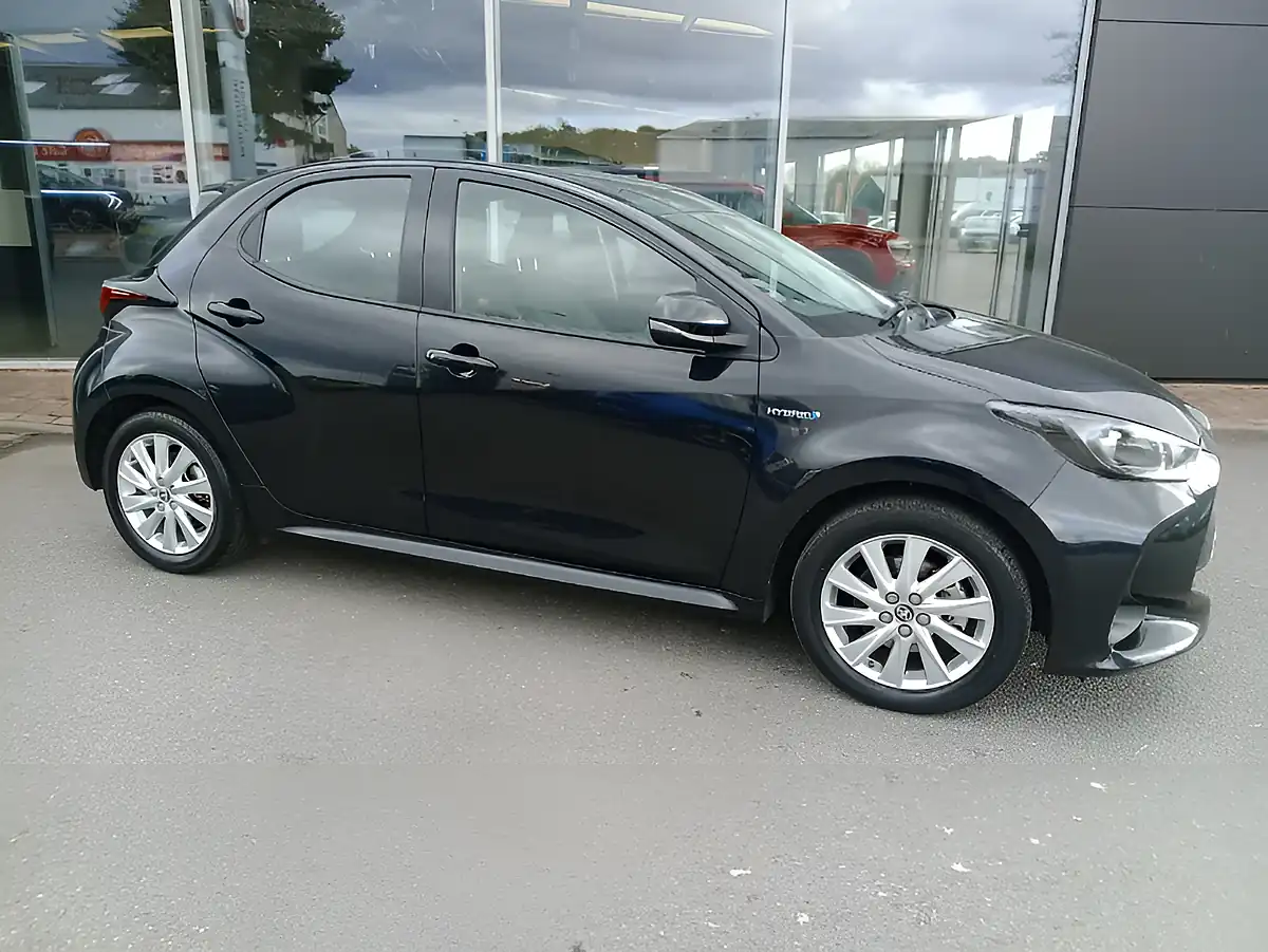 Used 2021 Toyota Yaris Icon Black - Interior and Exterior details 3